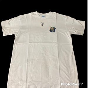 Undefeated tshirt size large